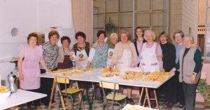 Una de las meriendas de Fallas, en las que se reúnen alrededor de 350 muejeres